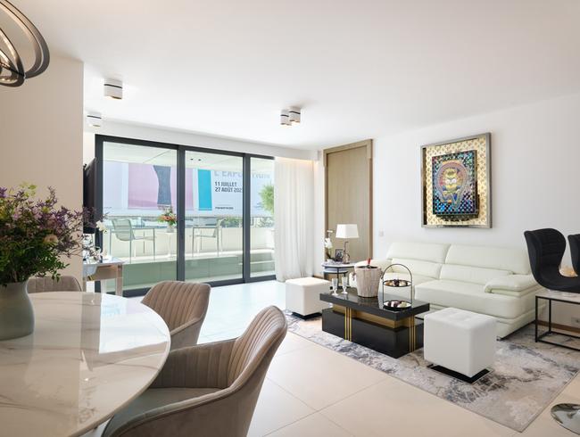 Bright Cannes Apartment with Sea View Opposite Palais