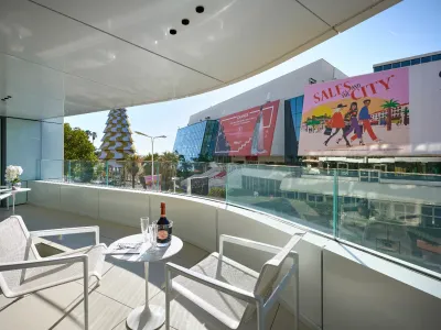 Elegant Cannes Apartment with Terrace & Palais Views