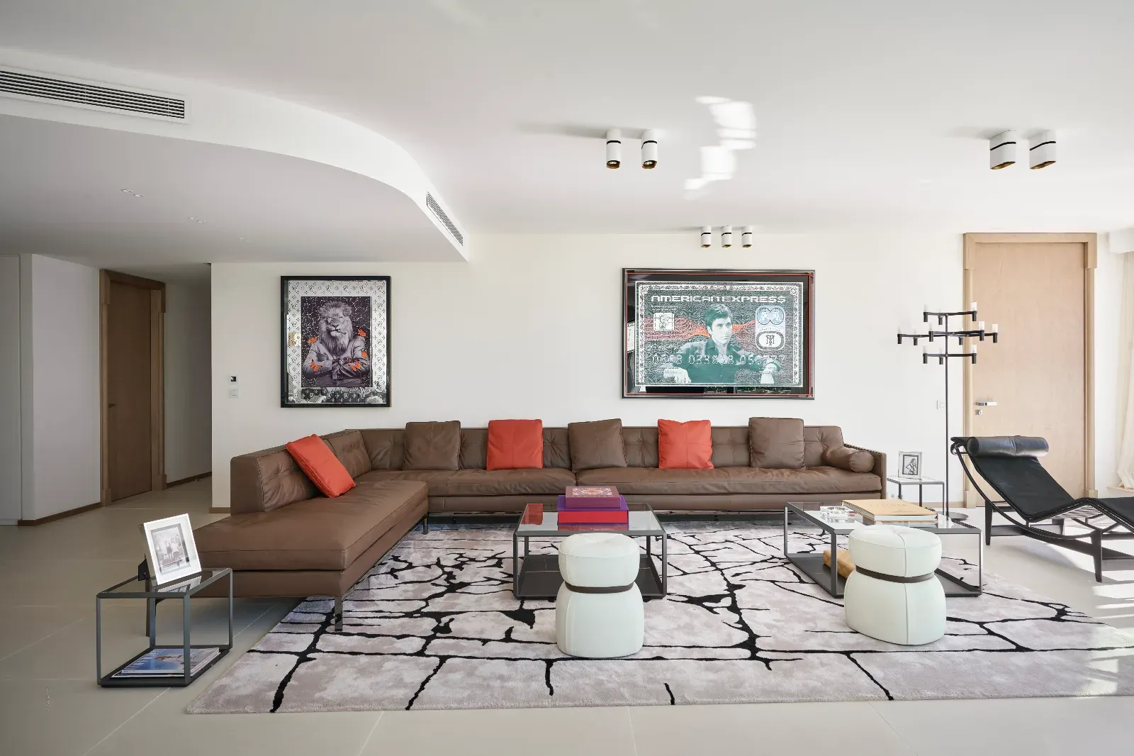 Elegant Cannes Apartment with Terrace & Palais Views