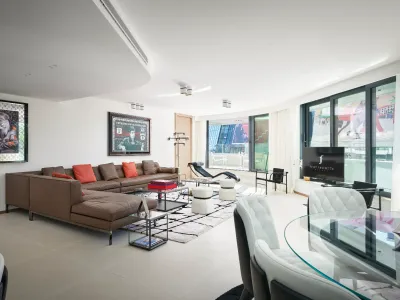 Elegant Cannes Apartment with Terrace & Palais Views