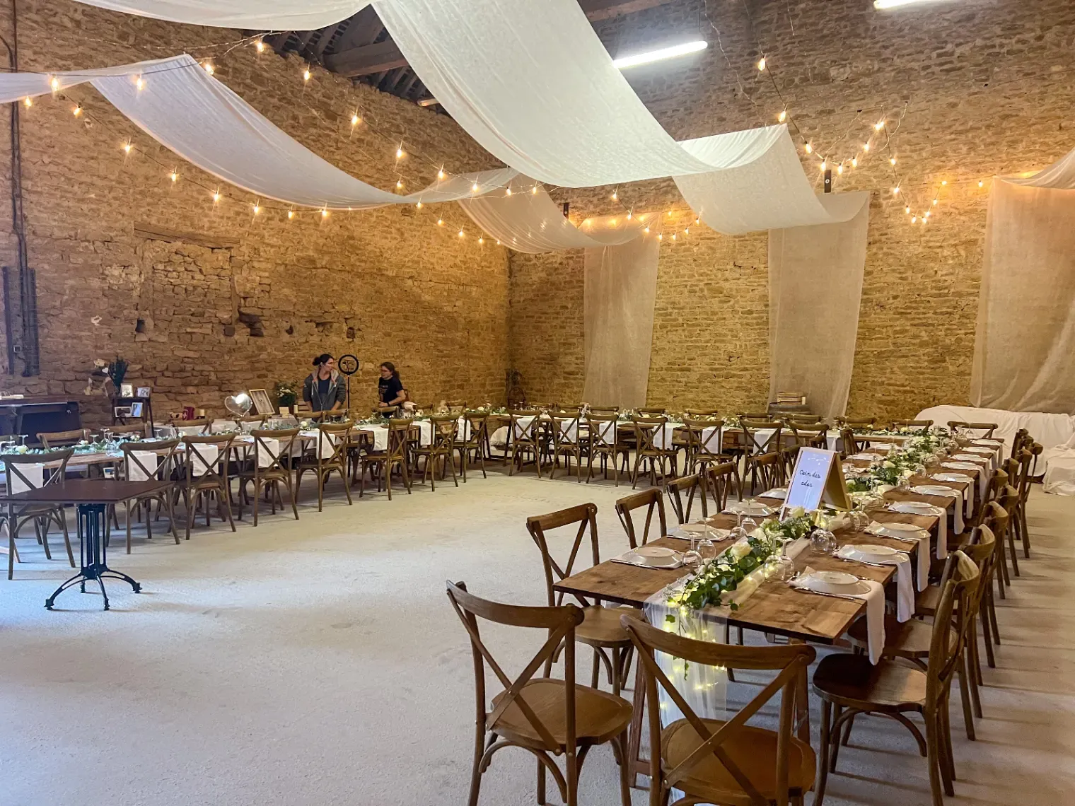 Domaine rustique isolé en Bourgogne