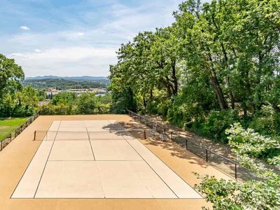 Domaine Estate: Classic Venue in Aix-en-Provence for Events