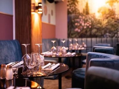 Authentic Modern Venue in Aix-en-Provence for Events & Dining