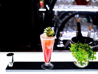 Authentic Modern Venue in Aix-en-Provence for Events & Dining