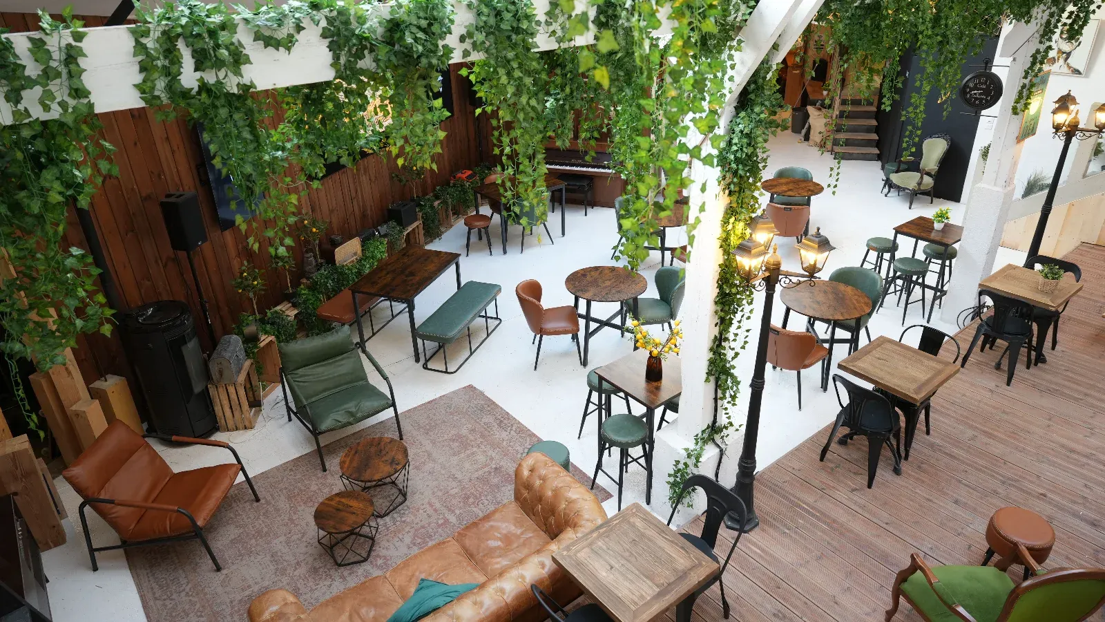  Espace atypique de plus de 400m² au cœur d'Aix en Provence