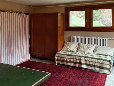 Vintage architect-designed chalet facing the Mont Blanc chain