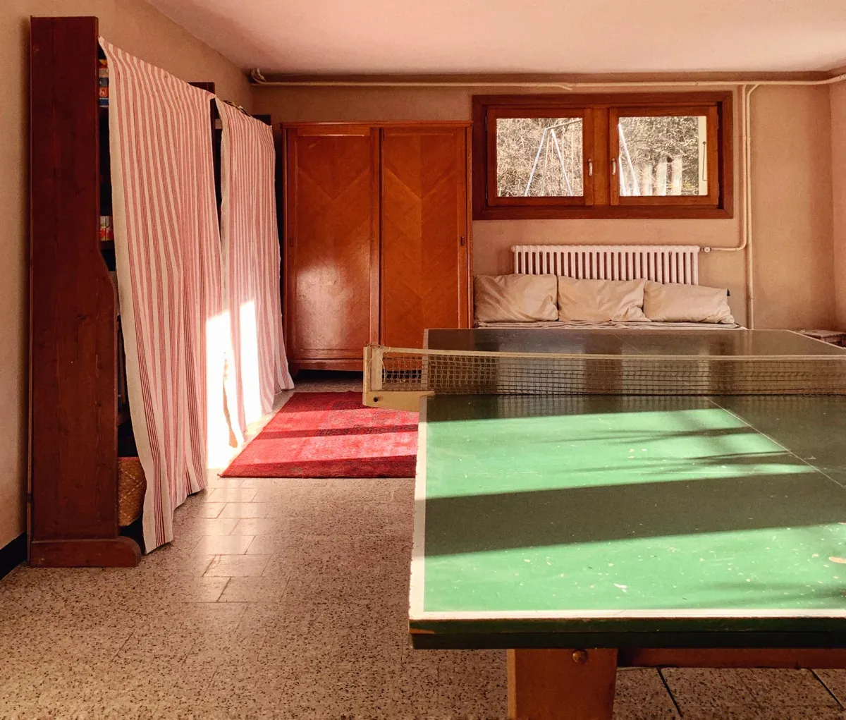 Vintage architect-designed chalet facing the Mont Blanc chain