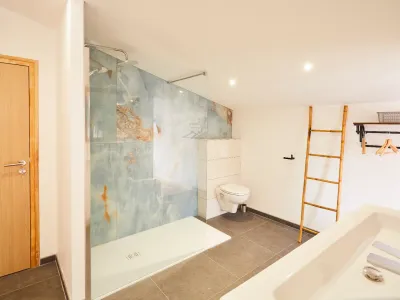 Luxury chalet Indoor pool Jacuzzi Cinema