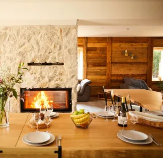 Chalet de luxe Piscine intérieure Jacuzzi Cinéma