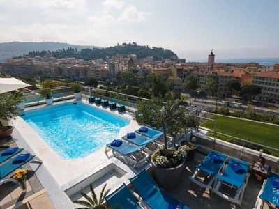 Panoramic reception room 238 m²