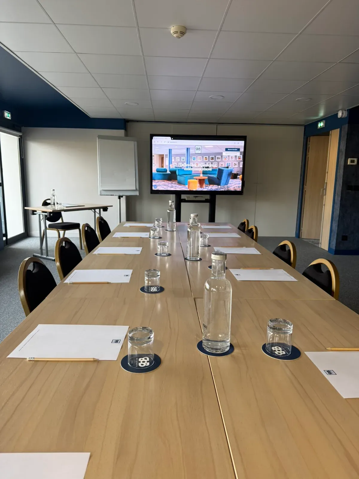Hotel with Lake Views and 8 Seminar Rooms in Divonne-les-Bains