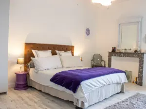 Belle Maison avec Terrasse, Jardin et Piscine pour Événements à Hiersac