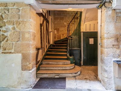 Bright, soundproofed "pocket" loft