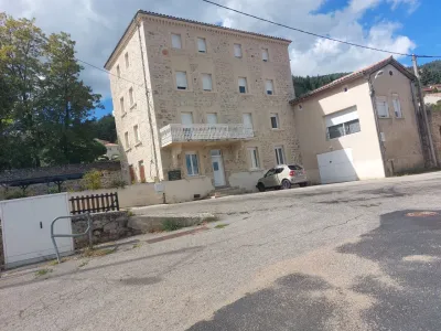  Guest house on the Paris/South axis in the heart of the Ardèche verte