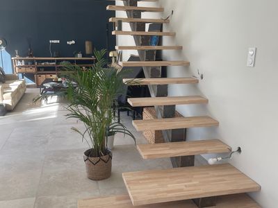 200m² contemporary house 5 minutes' walk from the village