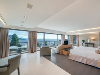 Magnificent villa overlooking the village.