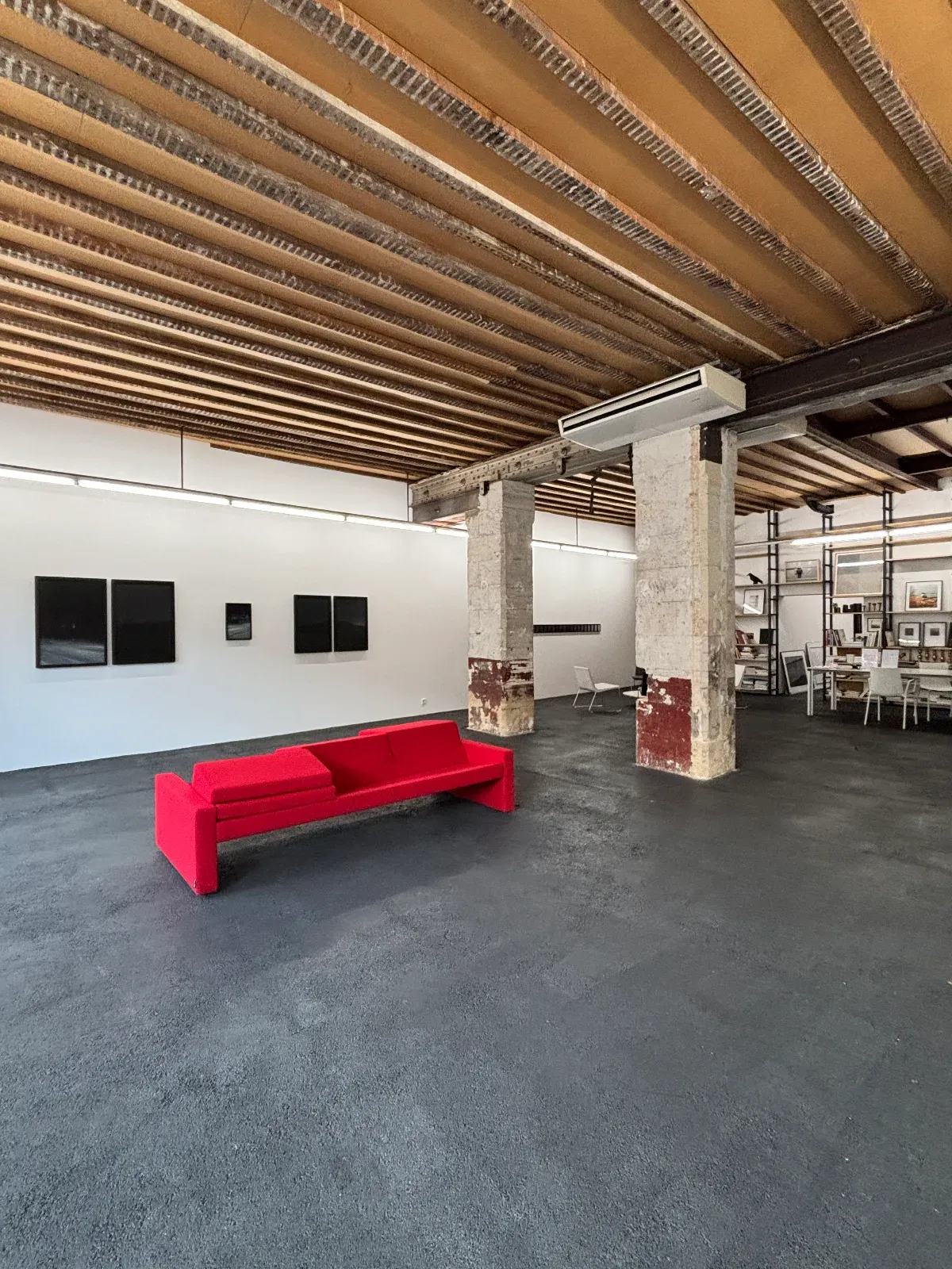Art gallery for privatisation