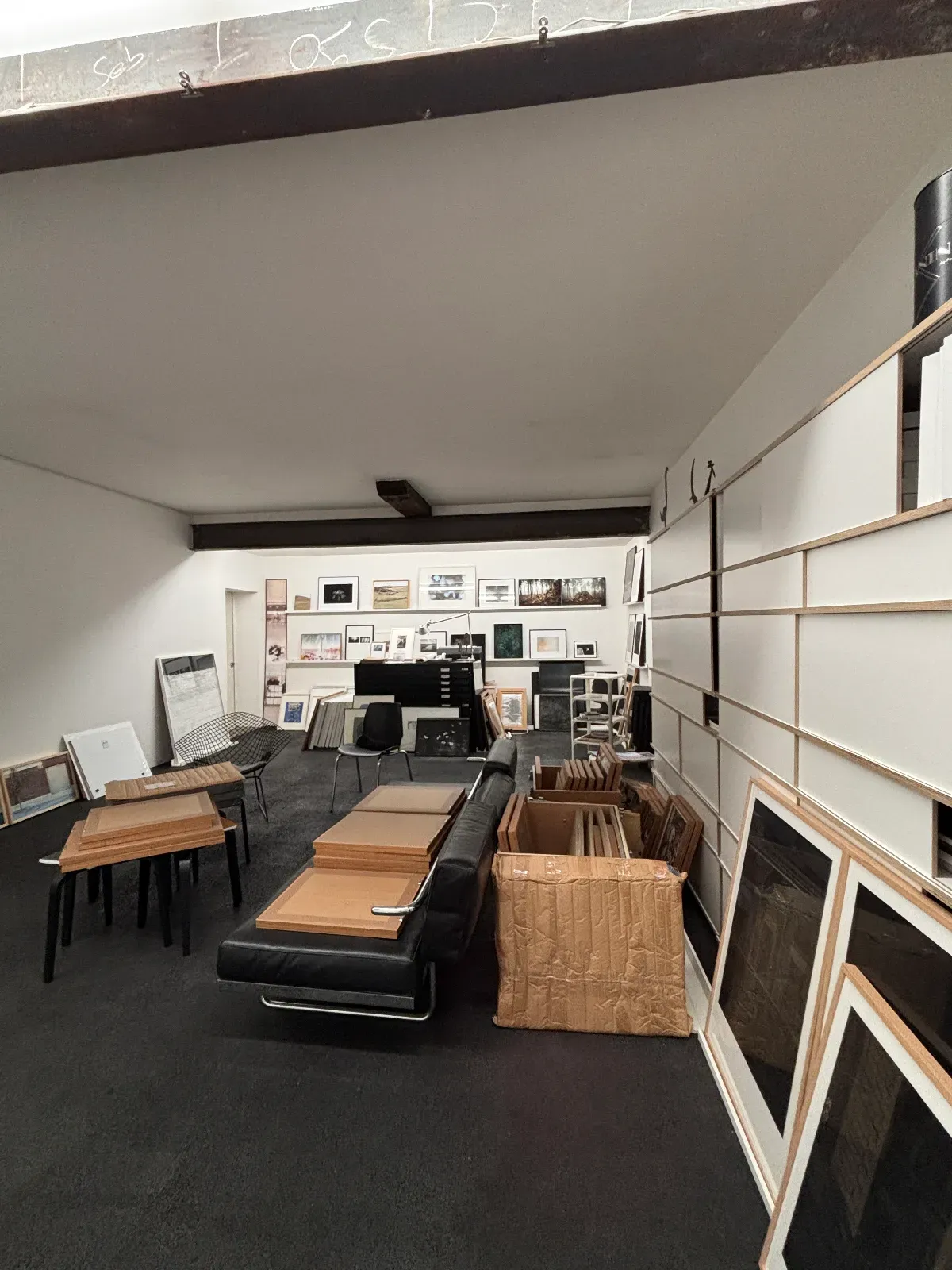 Art gallery for privatisation
