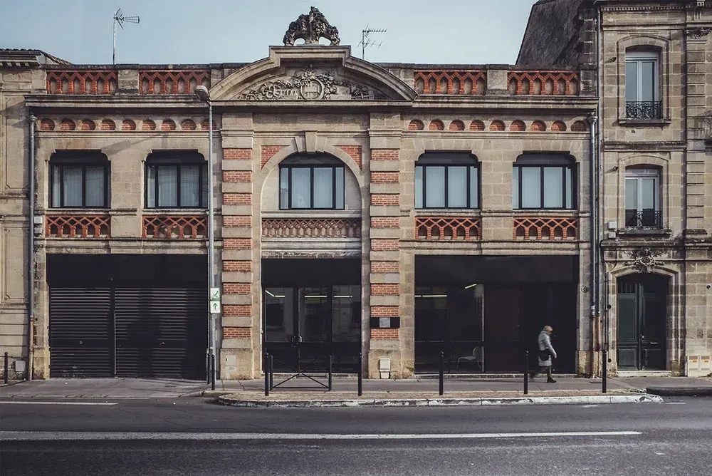 Art gallery for privatisation