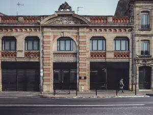 Art gallery for privatisation