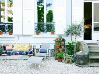 Bourgeois-style house with garden just 200m from Paris