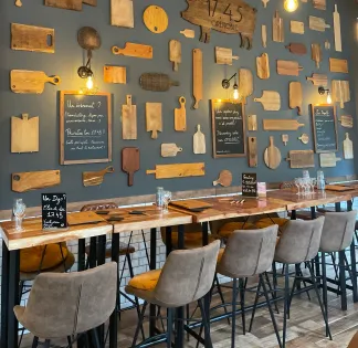 Authentic and unusual bar/restaurant