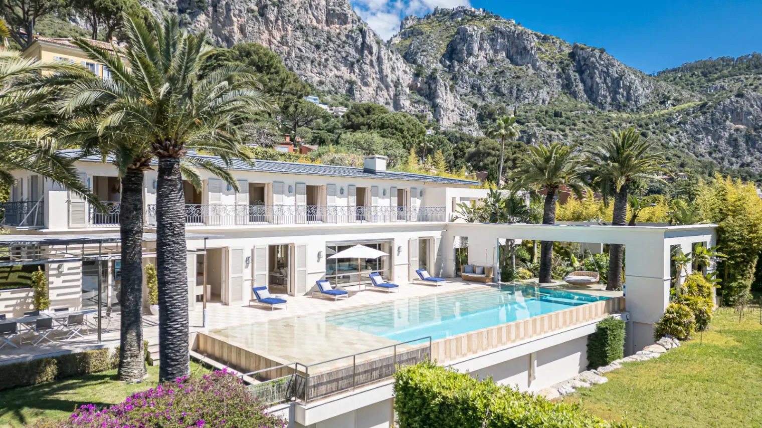 Domaine de Luxe en Bord de Mer à Èze avec Vue sur Mer et Piscine