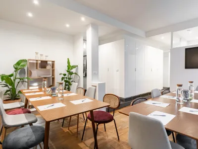 Light-filled loft in the heart of the Marais district