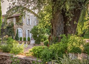 Provençal Bastide with Pool & Spa in Forcalquier