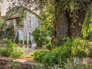 Provençal Bastide with Pool & Spa in Forcalquier