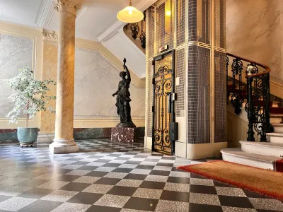 An exquisite Haussmann flat for rare and exclusive events