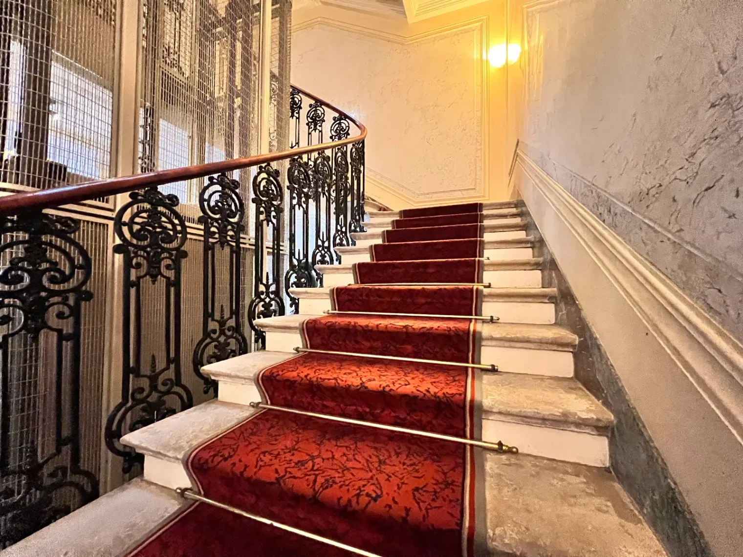 An exquisite Haussmann flat for rare and exclusive events