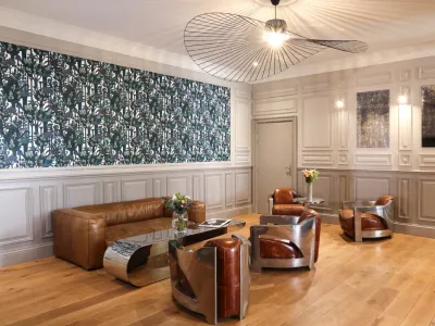 A 5-star hotel lounge for your meetings and events