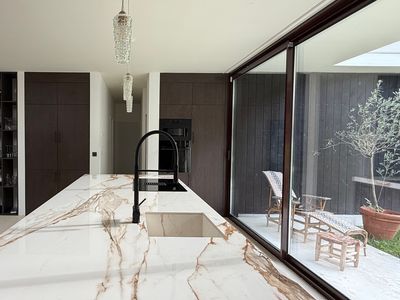 Architect-designed house with spectacular forest views