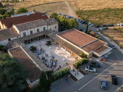 Wine-growing estate on the outskirts of Nimes