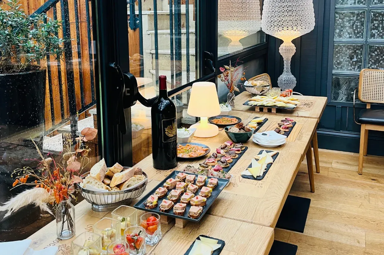 Glass Roof Venue in Bordeaux for Events Up to 45 People