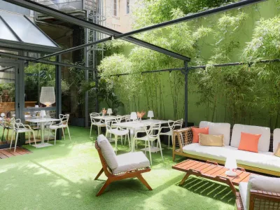 Glass Roof Venue in Bordeaux for Events Up to 45 People