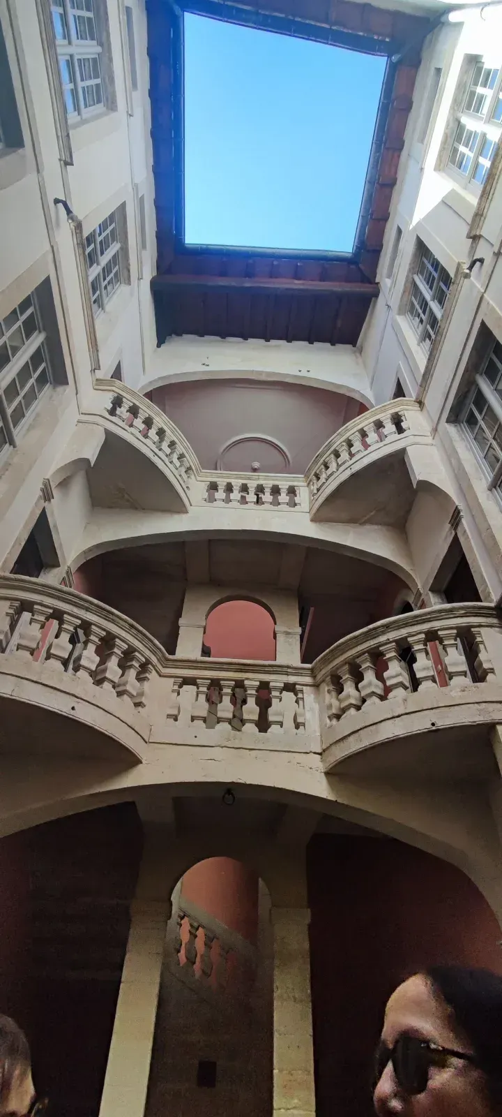 An Occitan Jewel and its Suite