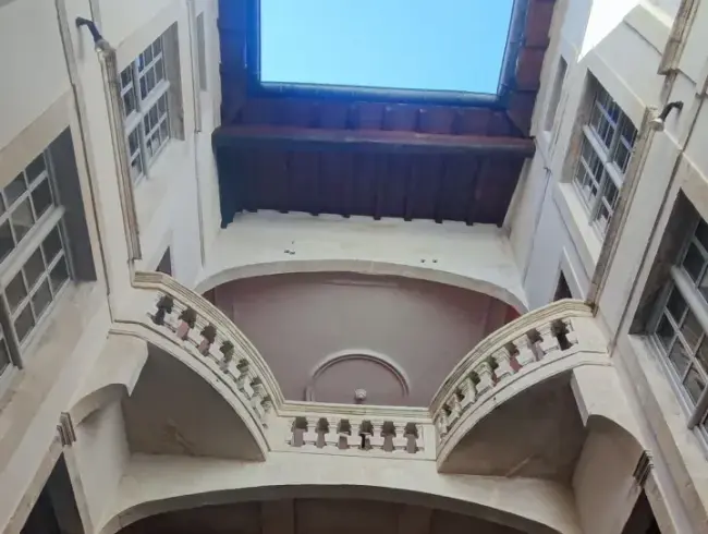 An Occitan Jewel and its Suite