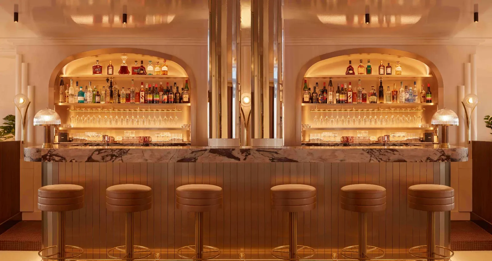 French restaurant with an Art Deco atmosphere