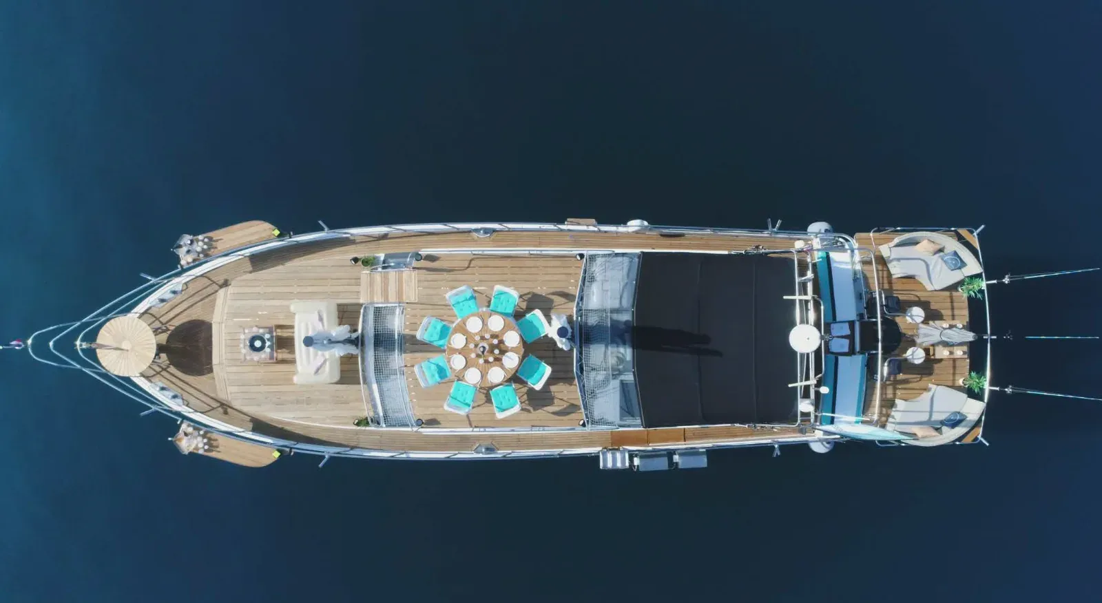 Location Yacht espace extérieur tournage