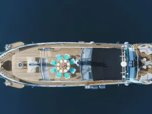 Location Yacht espace extérieur tournage