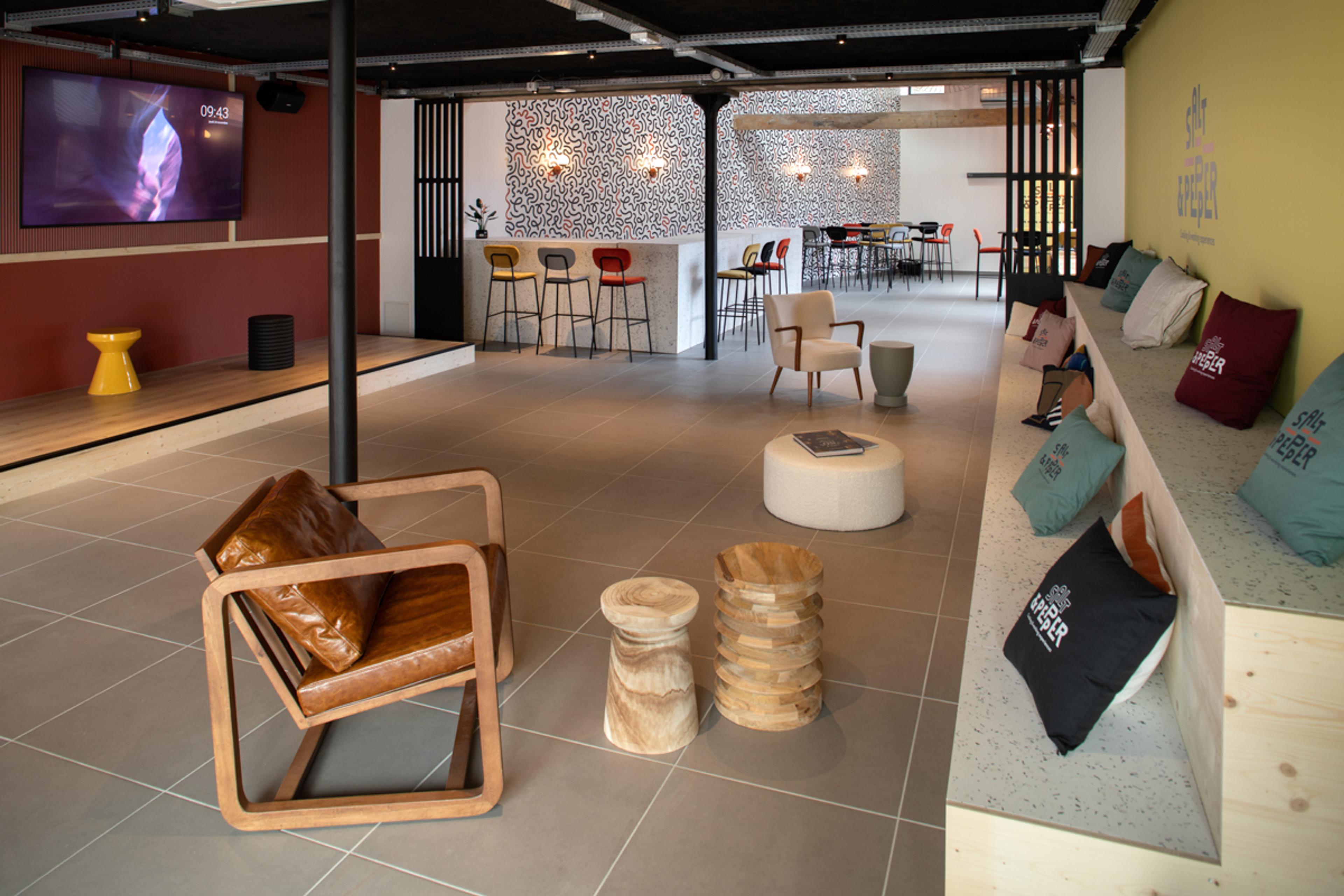 🎉 Event Room – Réceptions & Afterworks