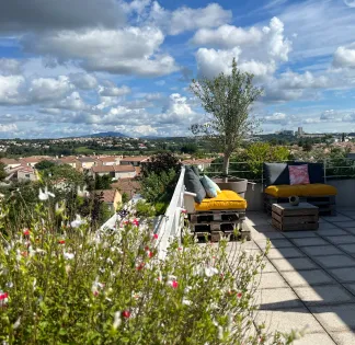 Roof terrace near Montpellier and the Beaches