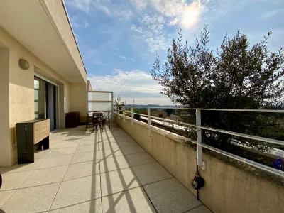 Roof terrace near Montpellier and the Beaches