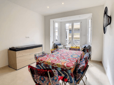 Stylish 2-Bedroom Cannes Apartment Near Croisette & Beach