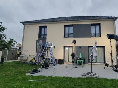 Modern family home 25 minutes from Paris