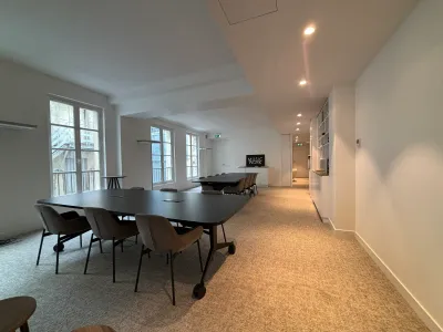 110 m² reception space in a legendary Parisian passageway