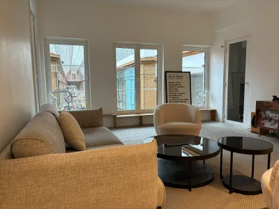 110 m² reception space in a legendary Parisian passageway