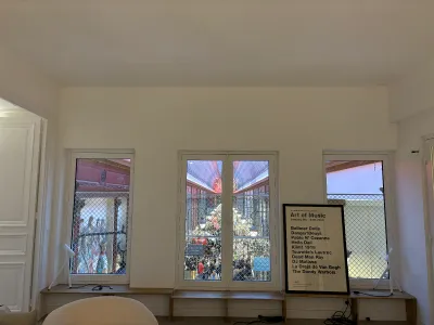 110 m² reception space in a legendary Parisian passageway